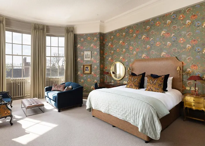 The Churchill Hotel